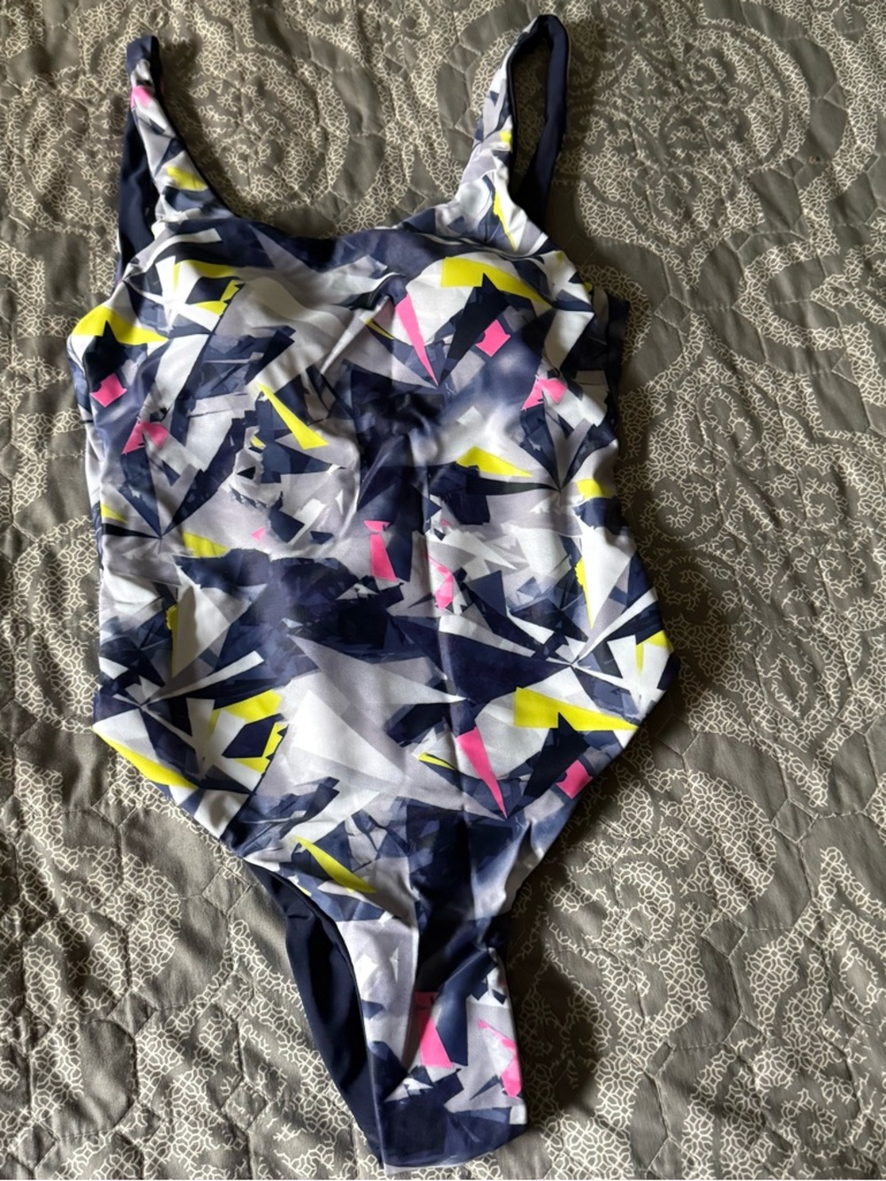 Attitudes by Renee Reversible Tank Bathing Suit NWT Sz XS Abstract Print/Navy
